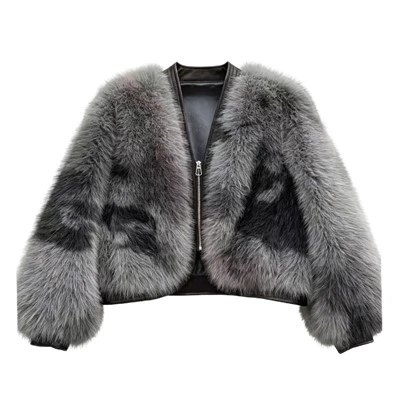 Cappotto in pelliccia sintetica con finiture in pelle